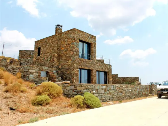 2-bedroom Maisonette In Karistos, Greece (135 M²)