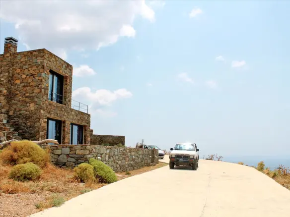 2-bedroom Maisonette In Karistos, Greece (135 M²)