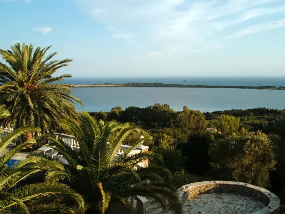 5-bedroom Villa In Corfu, Greece (360 M²)