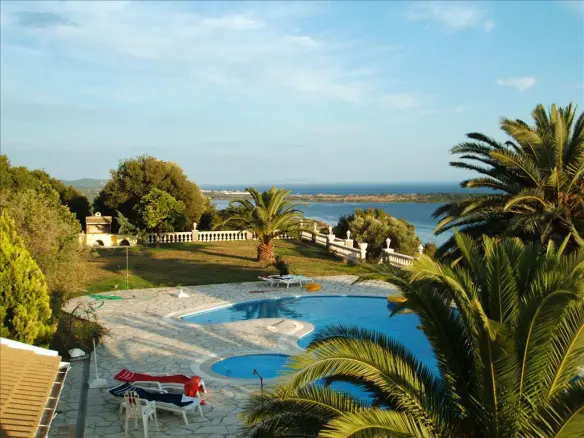 5-bedroom Villa In Corfu, Greece (360 M²)