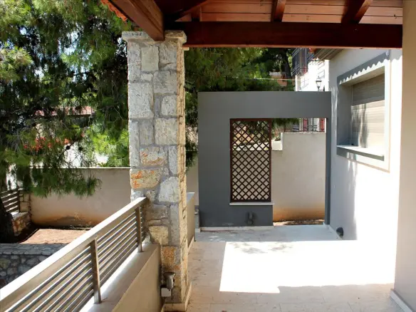 3-bedroom Detached House In Penteli, Greece (400 M²)