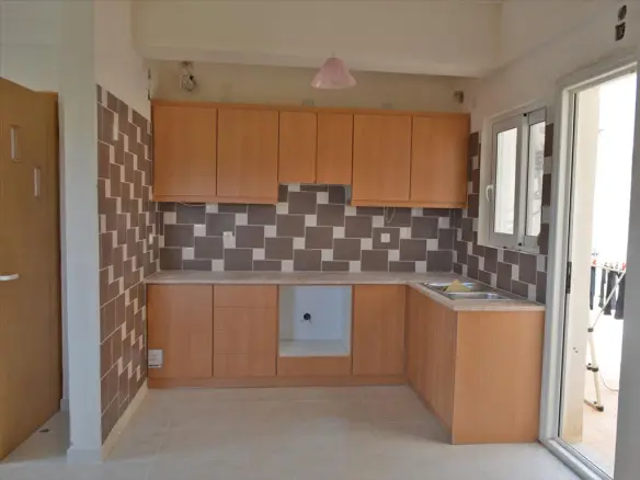 5-bedroom Business In Loutraki-perachora, Greece (486 M²)