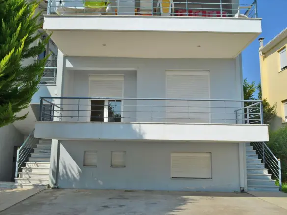 2-bedroom Maisonette In Velo, Greece (85 M²)