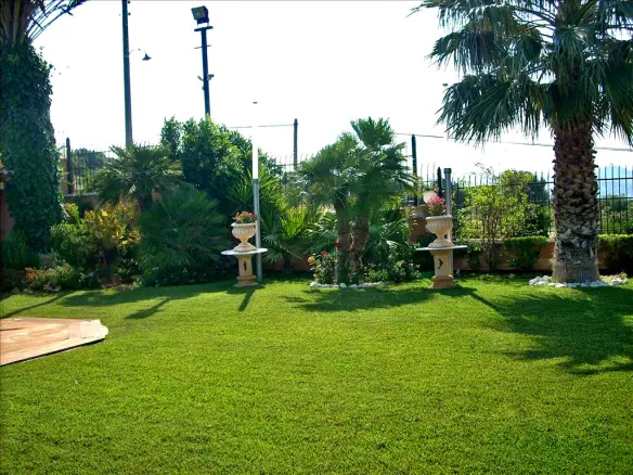 7-bedroom Villa In Anavissos, Greece (750 M²)