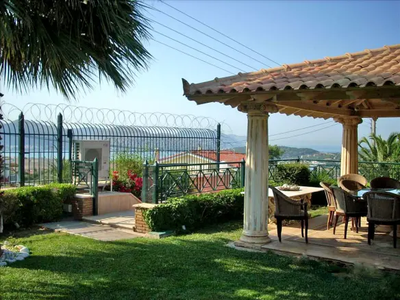 7-bedroom Villa In Anavissos, Greece (750 M²)
