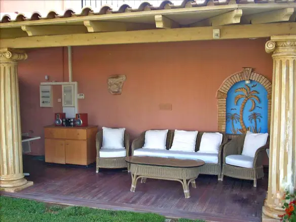 7-bedroom Villa In Anavissos, Greece (750 M²)
