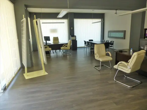Business In Greece (300 M²)