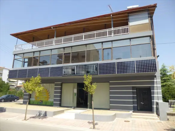Business In Greece (300 M²)