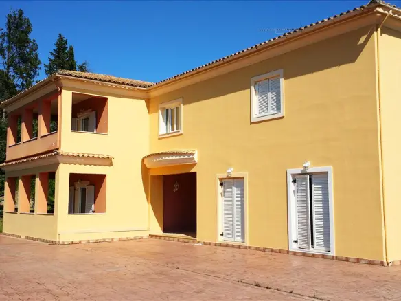 Villa In Corfu, Greece (420 M²)