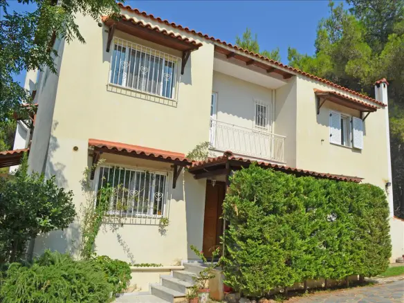 5-bedroom Maisonette In Ekali, Greece (235 M²)