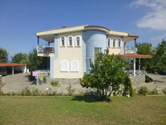 6-bedroom Villa In Litochoro, Greece (400 M²)