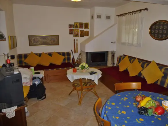 2-bedroom Detached House In Greece (100 M²)