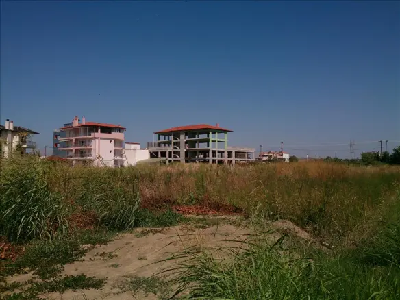 Business In Greece (1.260 M²)