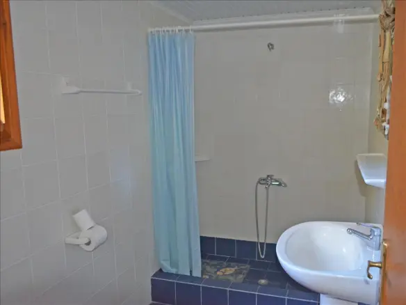 Business In Main Town Area, Greece (70 M²)