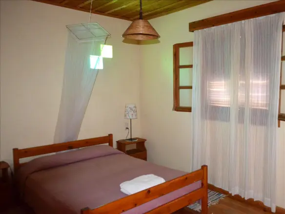Business In Main Town Area, Greece (70 M²)