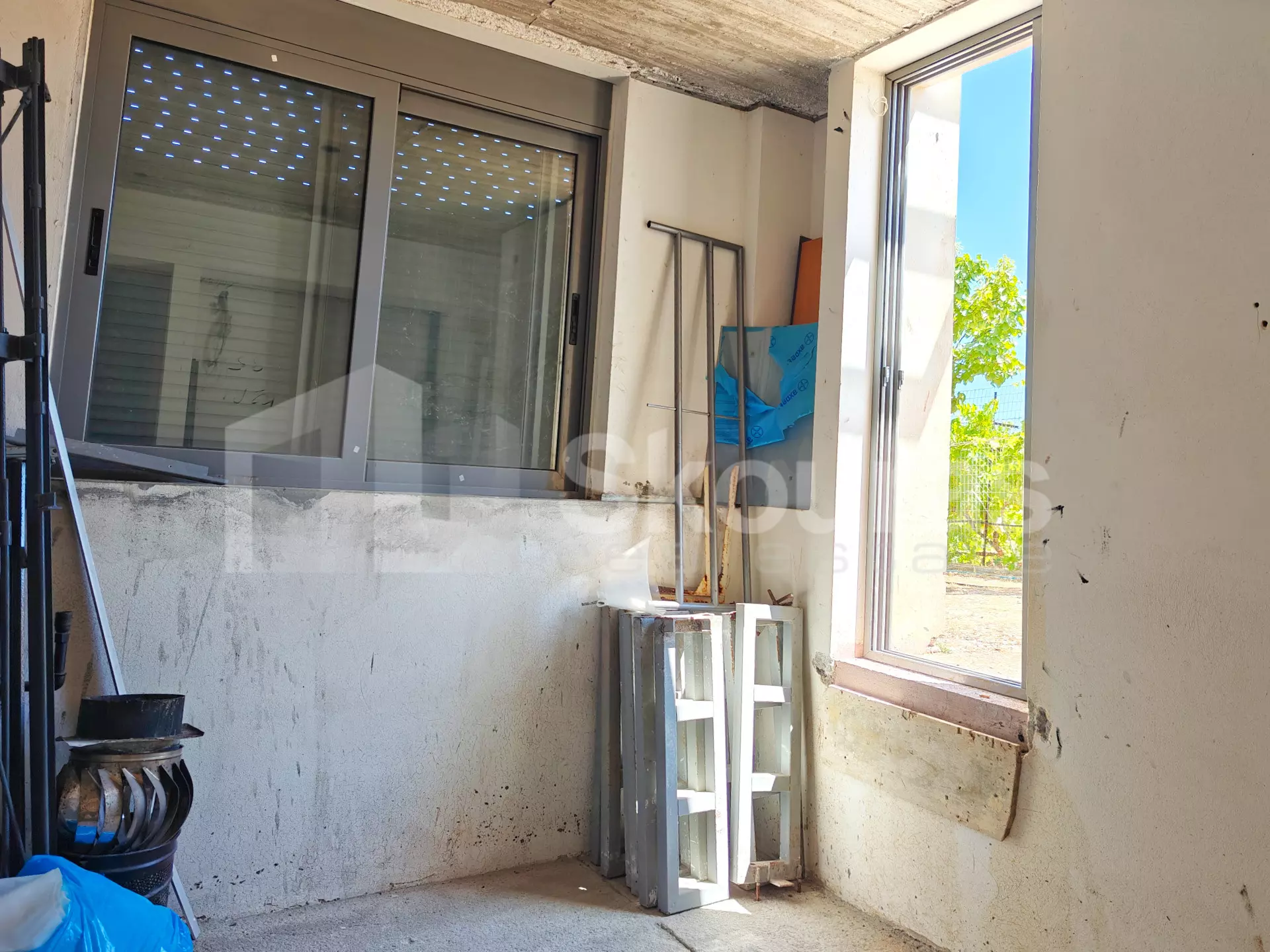 82c104c0ee6f41a981b9d1a95905ef44