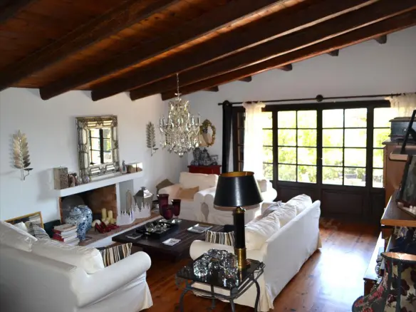 5-bedroom Detached House In Paiania, Greece (330 M²)