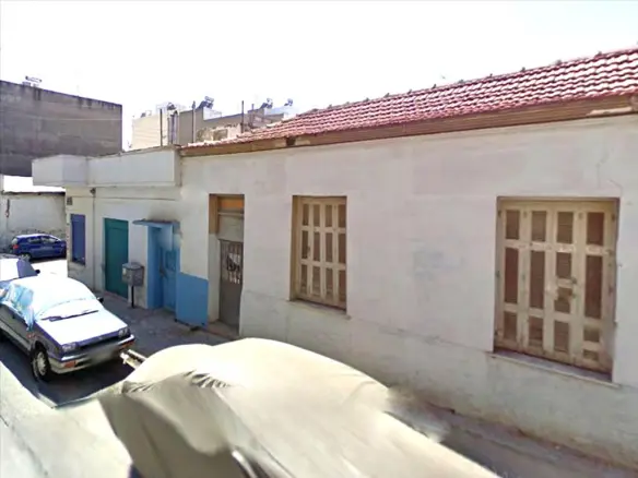 Land In Center – Port, Greece