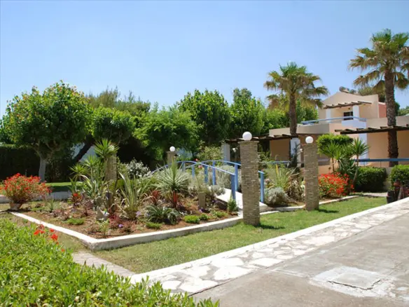 Hotel In Dytikis Achaias, Greece (768 M²)