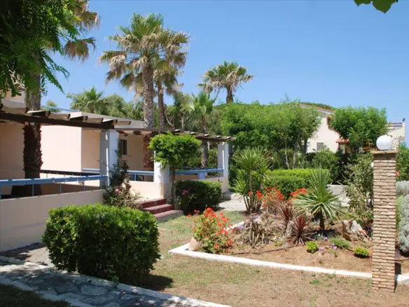 Hotel In Dytikis Achaias, Greece (768 M²)
