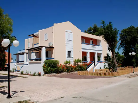 Hotel In Dytikis Achaias, Greece (768 M²)