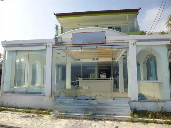 Business In Greece (260 M²)