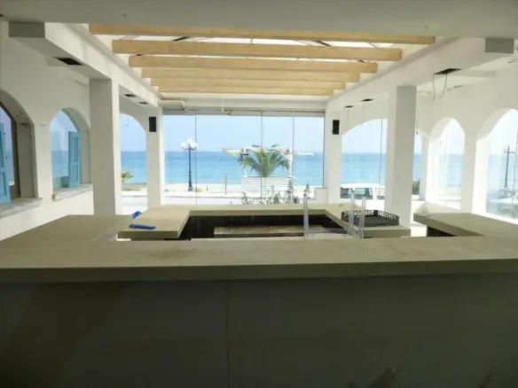 Business In Greece (260 M²)