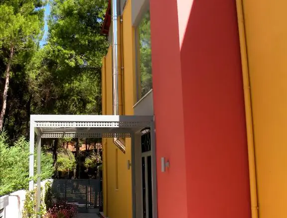 3-bedroom Detached House In Acharnes, Greece (420 M²)