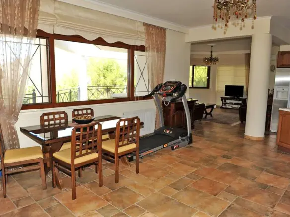 6-bedroom Villa In Loutraki-perachora, Greece (380 M²)
