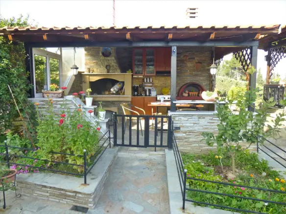 6-bedroom Villa In Methoni, Greece (300 M²)