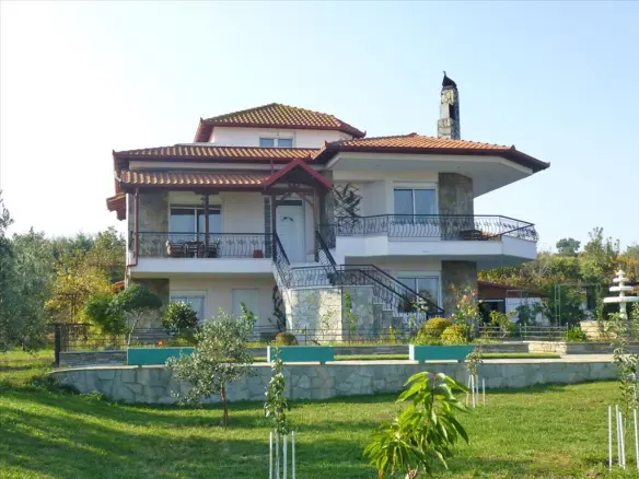 6-bedroom Villa In Methoni, Greece (300 M²)