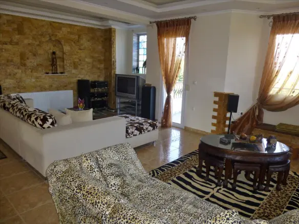 6-bedroom Villa In Methoni, Greece (300 M²)