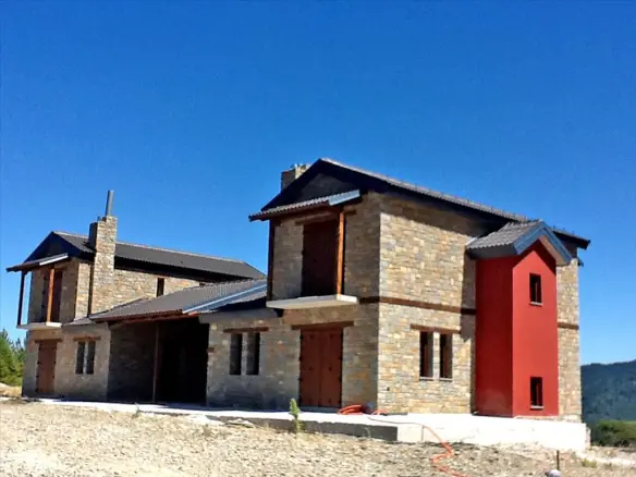 2-bedroom Maisonette In Theodoros Ziakas, Greece (150 M²)