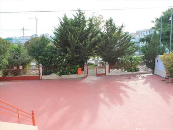 Business In Koropi, Greece (270 M²)