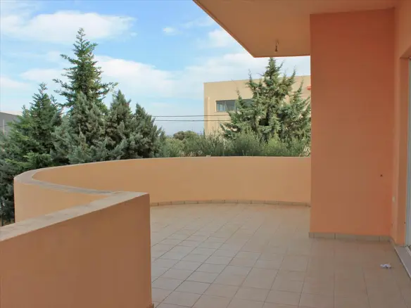 Business In Koropi, Greece (270 M²)