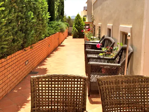 3-bedroom Villa In Saronida, Greece (330 M²)