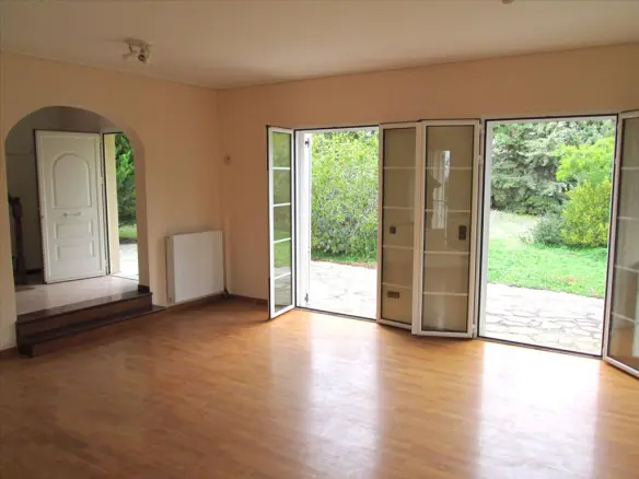 4-bedroom Detached House In Pikermi, Greece (330 M²)