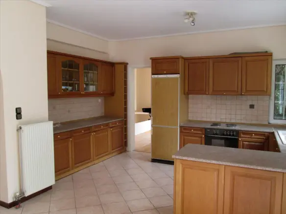 4-bedroom Detached House In Pikermi, Greece (330 M²)