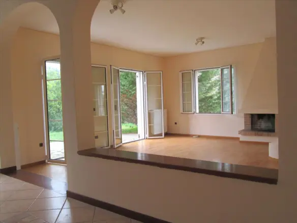 4-bedroom Detached House In Pikermi, Greece (330 M²)