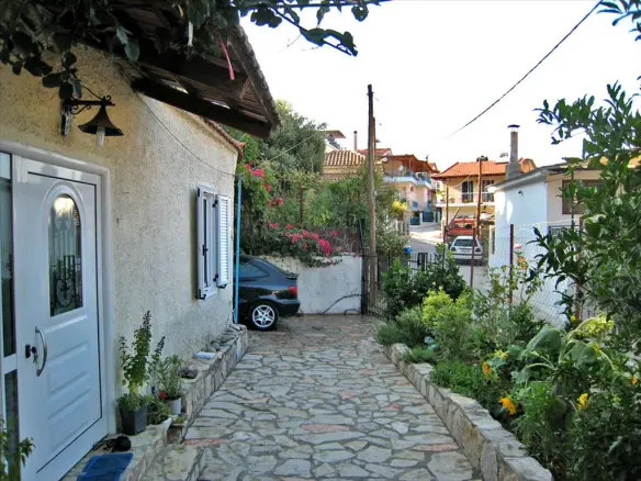 2-bedroom Detached House In Movri, Greece (100 M²)
