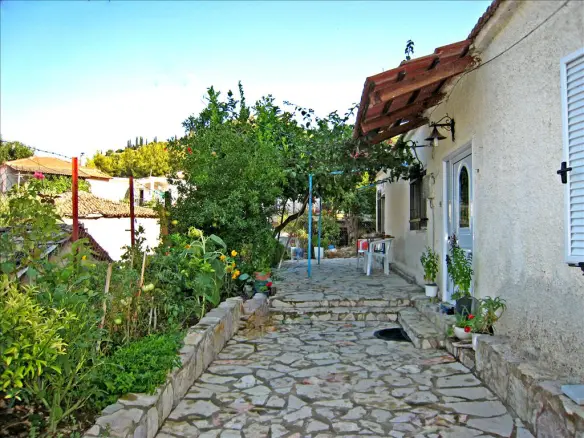 2-bedroom Detached House In Movri, Greece (100 M²)