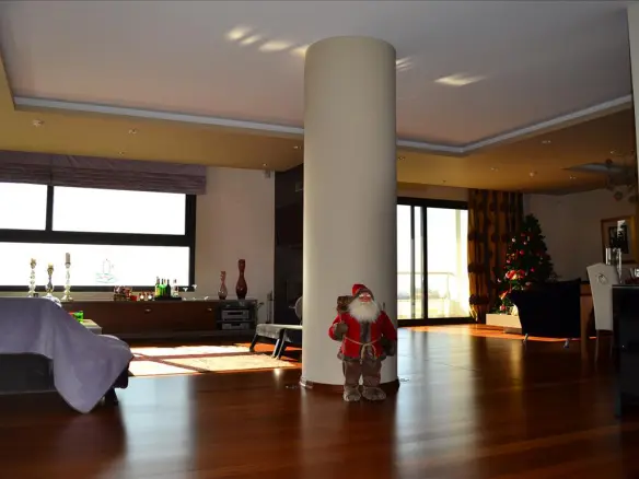 Villa In Panorama, Greece (420 M²)
