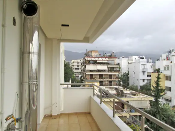 3-bedroom Flat In Cholargos, Greece (127 M²)
