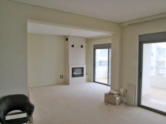 3-bedroom Flat In Cholargos, Greece (127 M²)