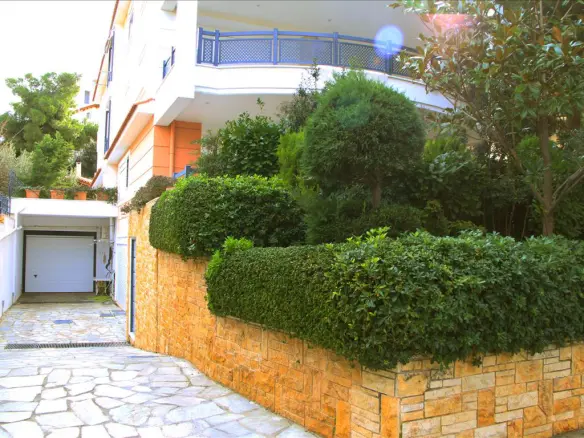 4-bedroom Flat In Greece (175 M²)