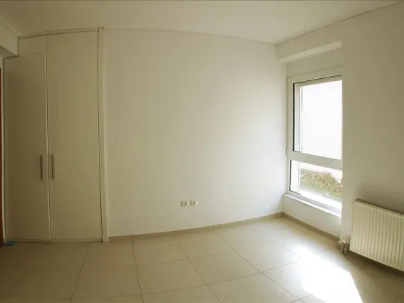 4-bedroom Flat In Greece (175 M²)