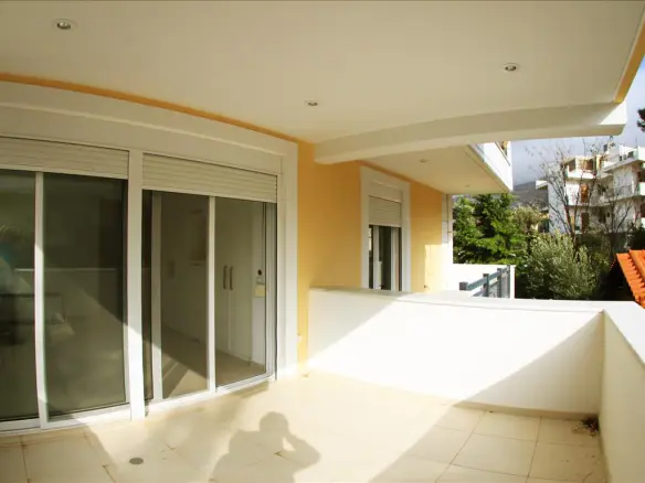 4-bedroom Flat In Greece (175 M²)
