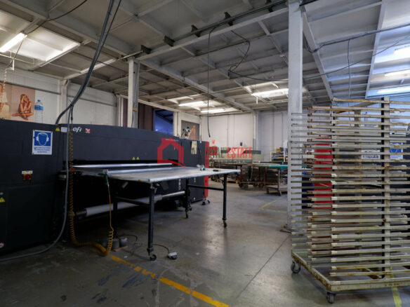 Industrial Building In Náquera (1.342 M²)