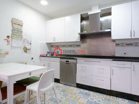 6-bedroom Terraced House In Valencia (362 M²)