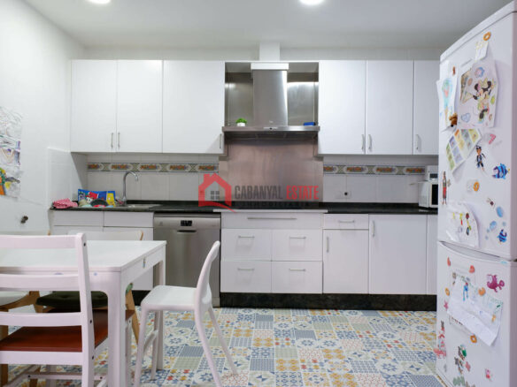6-bedroom Terraced House In Valencia (362 M²)